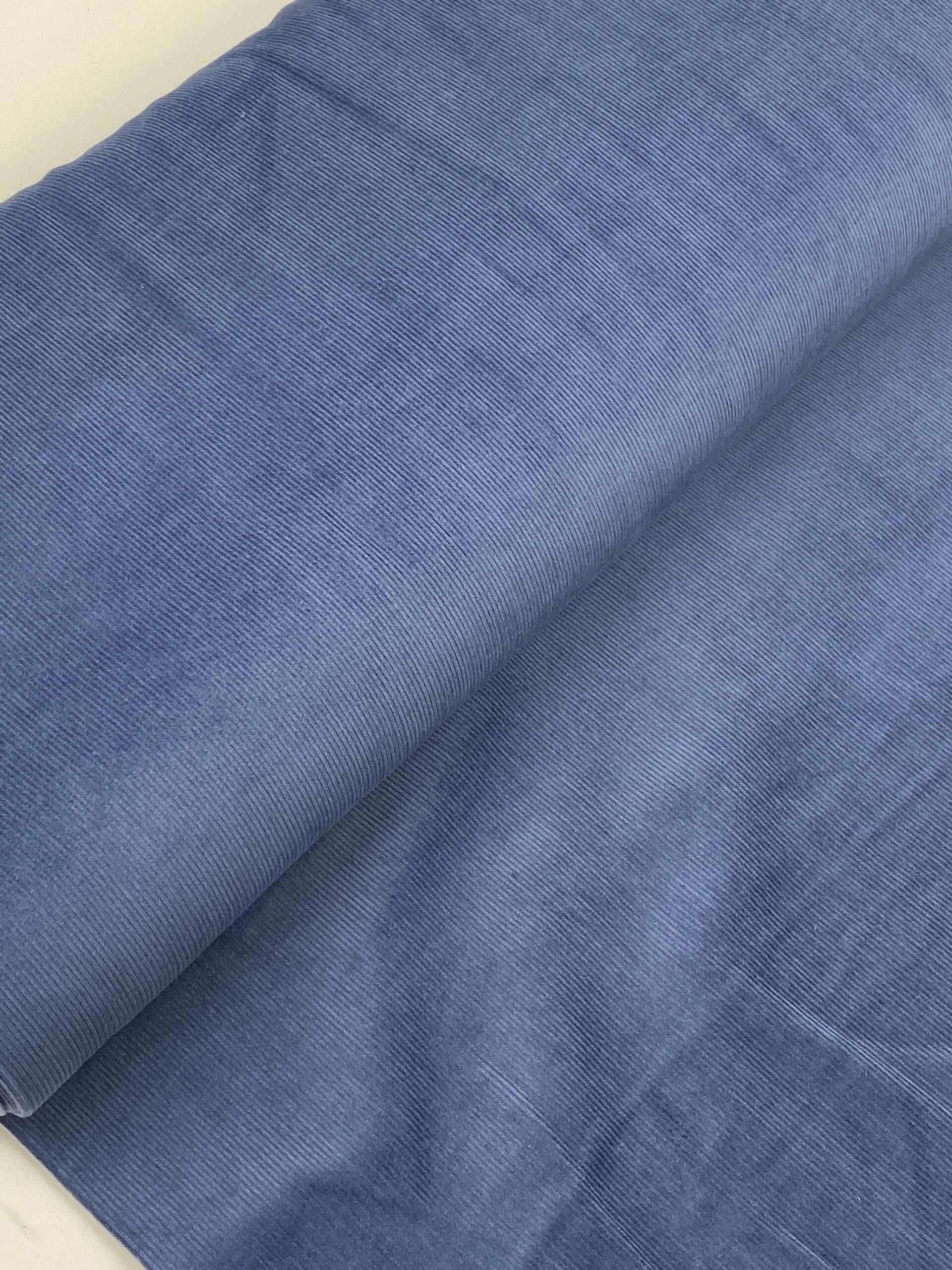 Indigo Blue – Washed Ribfluweel Corduroy