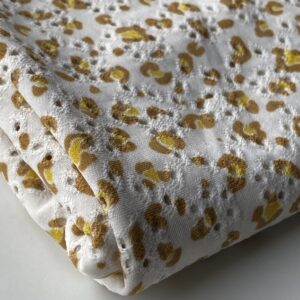 Yellow cheetah broderie tricot  – COUPON 1m30