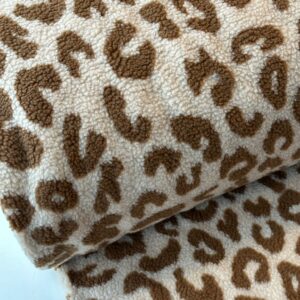 Huggable Leopard – Jacquard Teddy