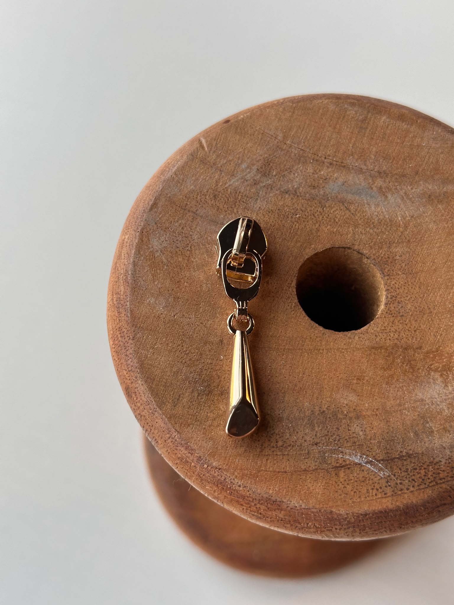 Standaard - goud - Schuiver voor SPIRAAL rits 6mm