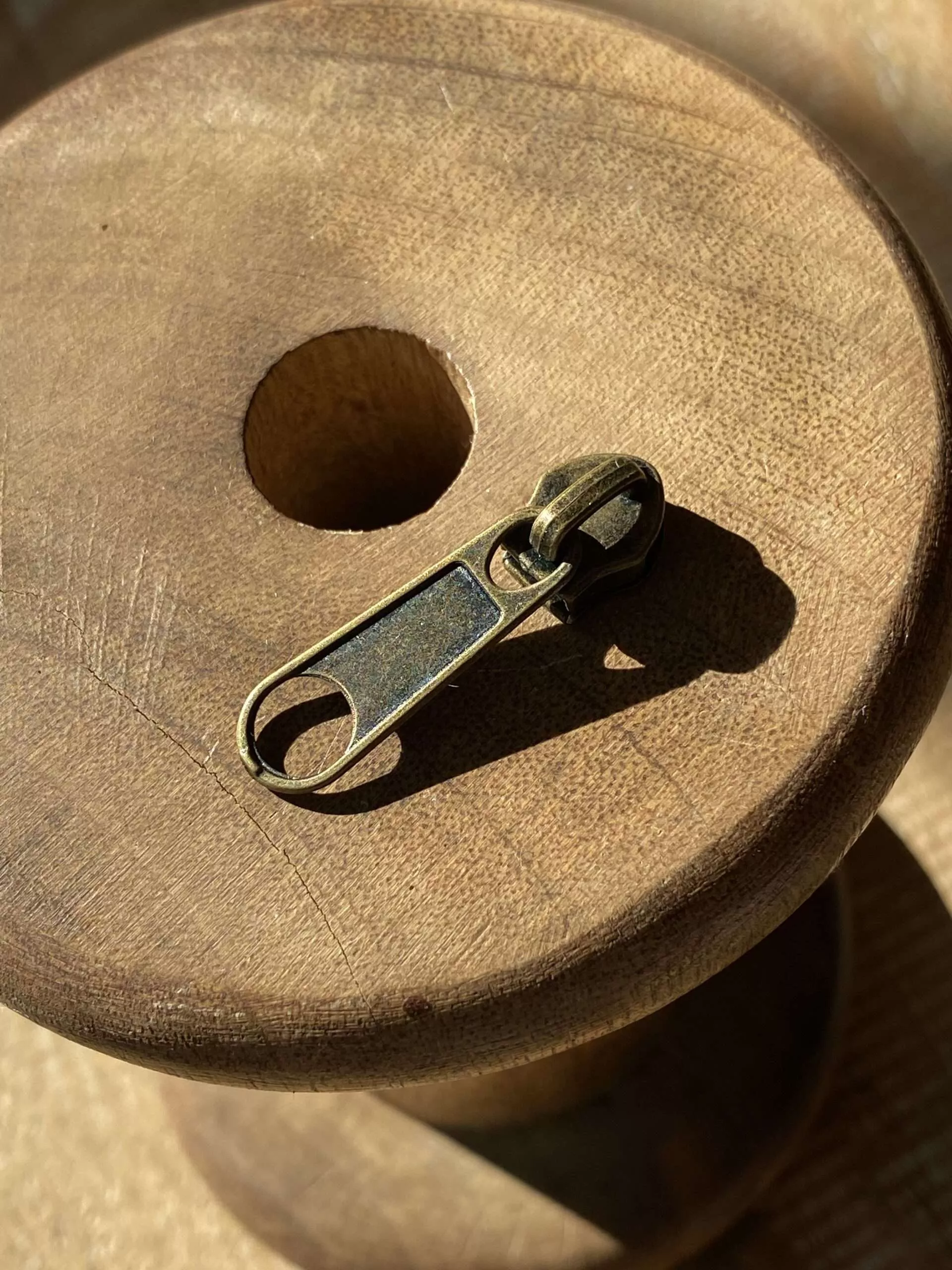 Standaard - messing - Schuiver voor SPIRAAL rits 6mm