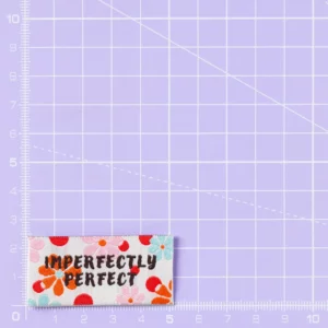 Imperfectly Perfect – Set van 6 geweven labels