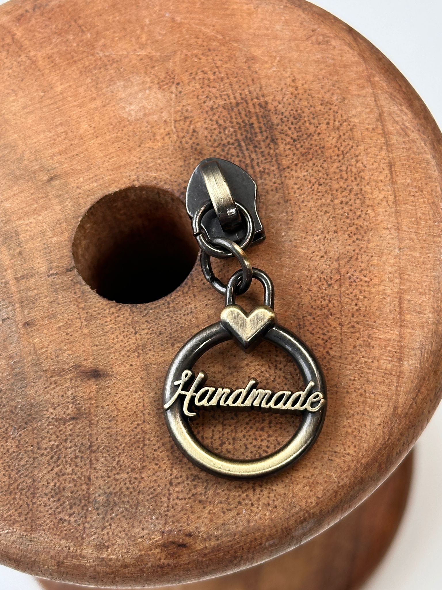 Handmade <3 - messing - Schuiver voor SPIRAAL rits 6mm