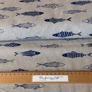 Fish Swimming School – Canvas