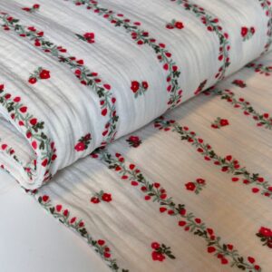 Red Daisies – double gauze tetra