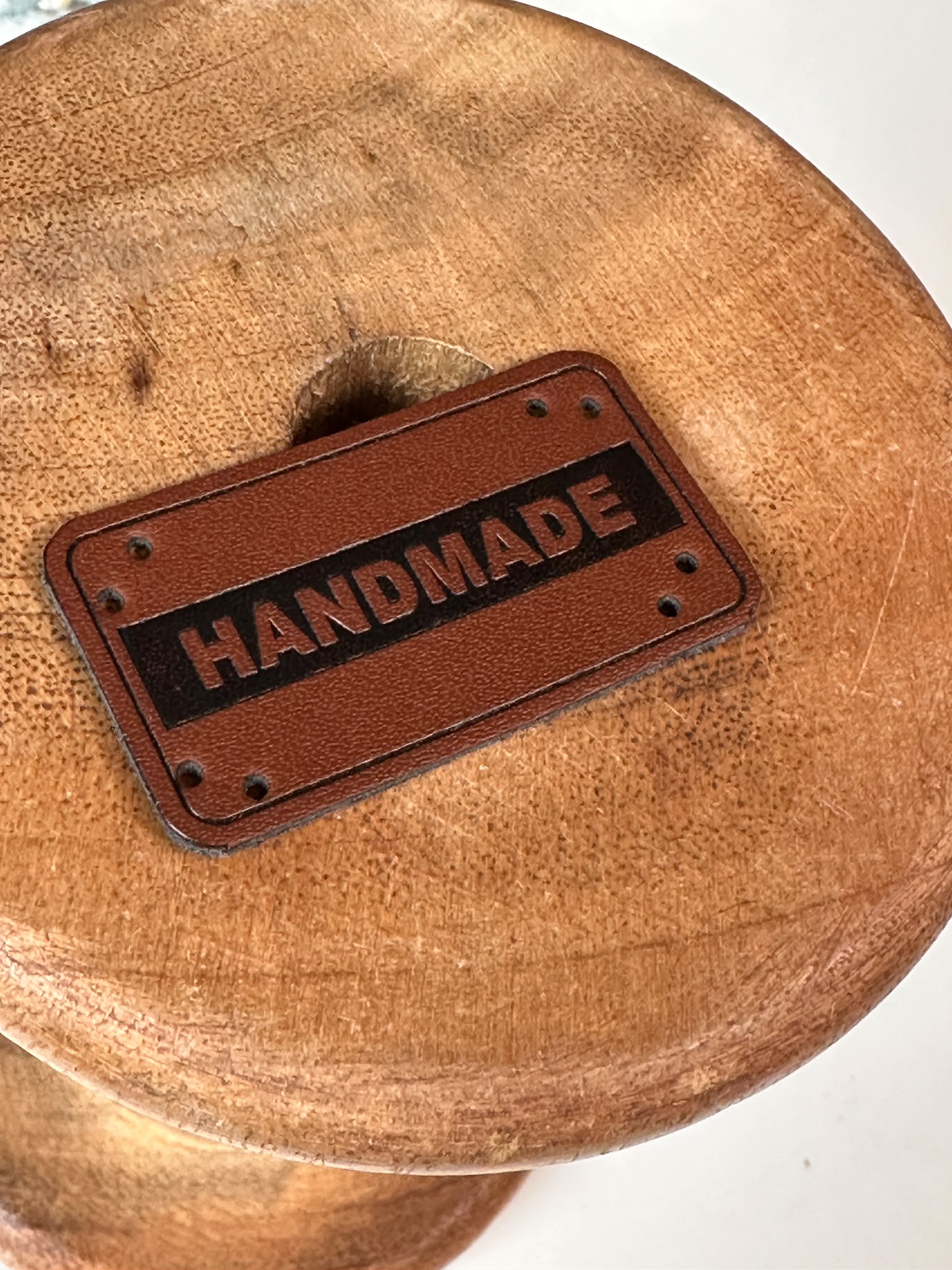 Handmade - lederen label - bruin